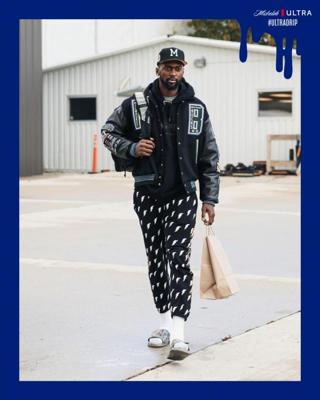 邮报：曼联计划明年夏天在北欧与雷克瑟姆进行季前友谊赛（邮报：曼联拟于明夏赴北欧与雷克瑟姆上演季前热身赛）