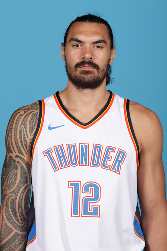 穆迪谈追梦与科尔争执：那是很好的交流 能感受到他们赢球的欲望（穆迪评追梦与科尔争执：良性沟通，展现强烈求胜欲）