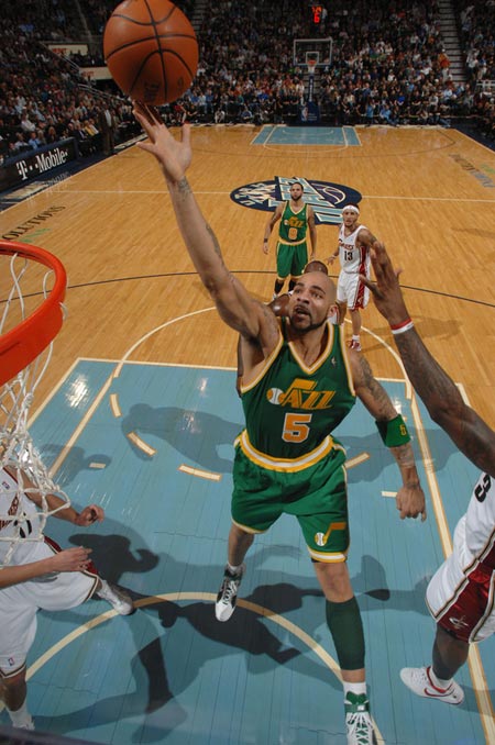 挪威后卫：中场休息时哈兰德让我们多传中，最后奏效了（挪威后卫透露：半场时哈兰德要求加强传中，最终起效）