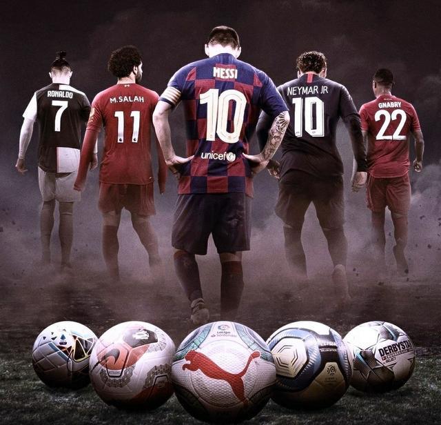 势不可挡！马克西31中15轰下38分2板4助1断1帽 末节独得16分（火力全开！马克西31投15中砍38分2板4助1断1帽 末节狂轰16分）