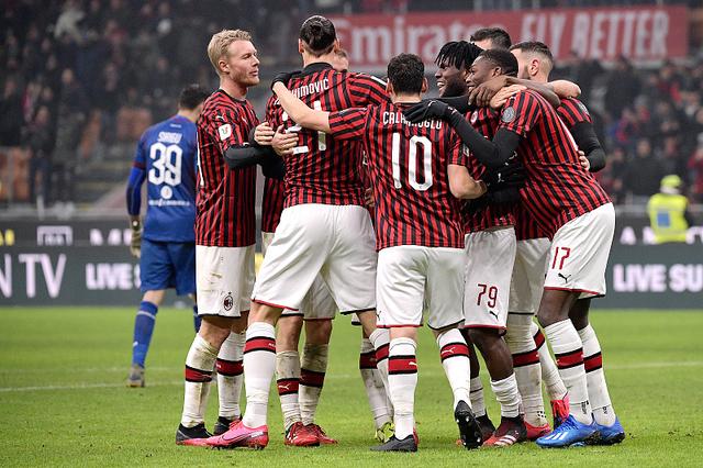 拉梅洛·鲍尔，这位NBA新星在联盟中以其独特的个性和风格而备受关注。（NBA新星拉梅洛·鲍尔凭借独特个性与打法备受瞩目）