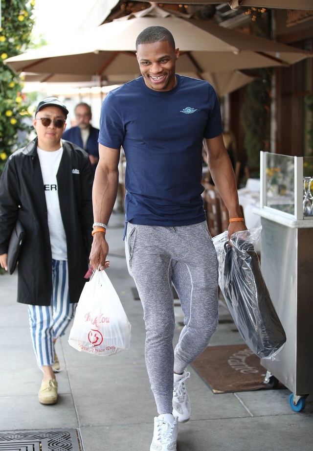 世界杯小组赛E组赛程：厄瓜多尔vs德国6月26日04：00打响（世界杯E组：厄瓜多尔对阵德国，6月26日04：00开球）