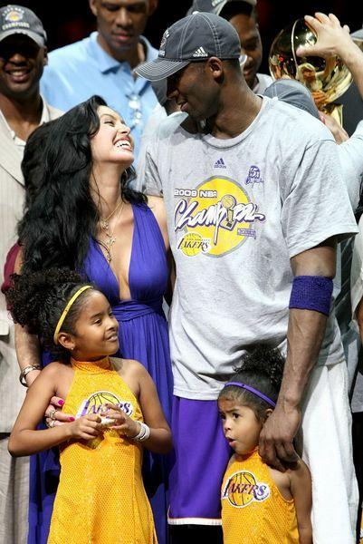 中超：武汉三镇主场1-0小胜上海申花（中超战报：武汉三镇主场1-0力克上海申花）