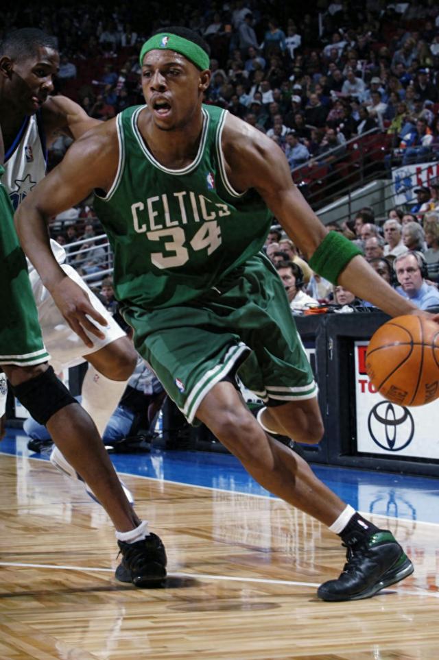 西甲-姆巴佩双响罗德里戈破门 皇马4-1登顶（西甲：姆巴佩梅开二度、罗德里戈破门，皇马4-1登顶榜首）